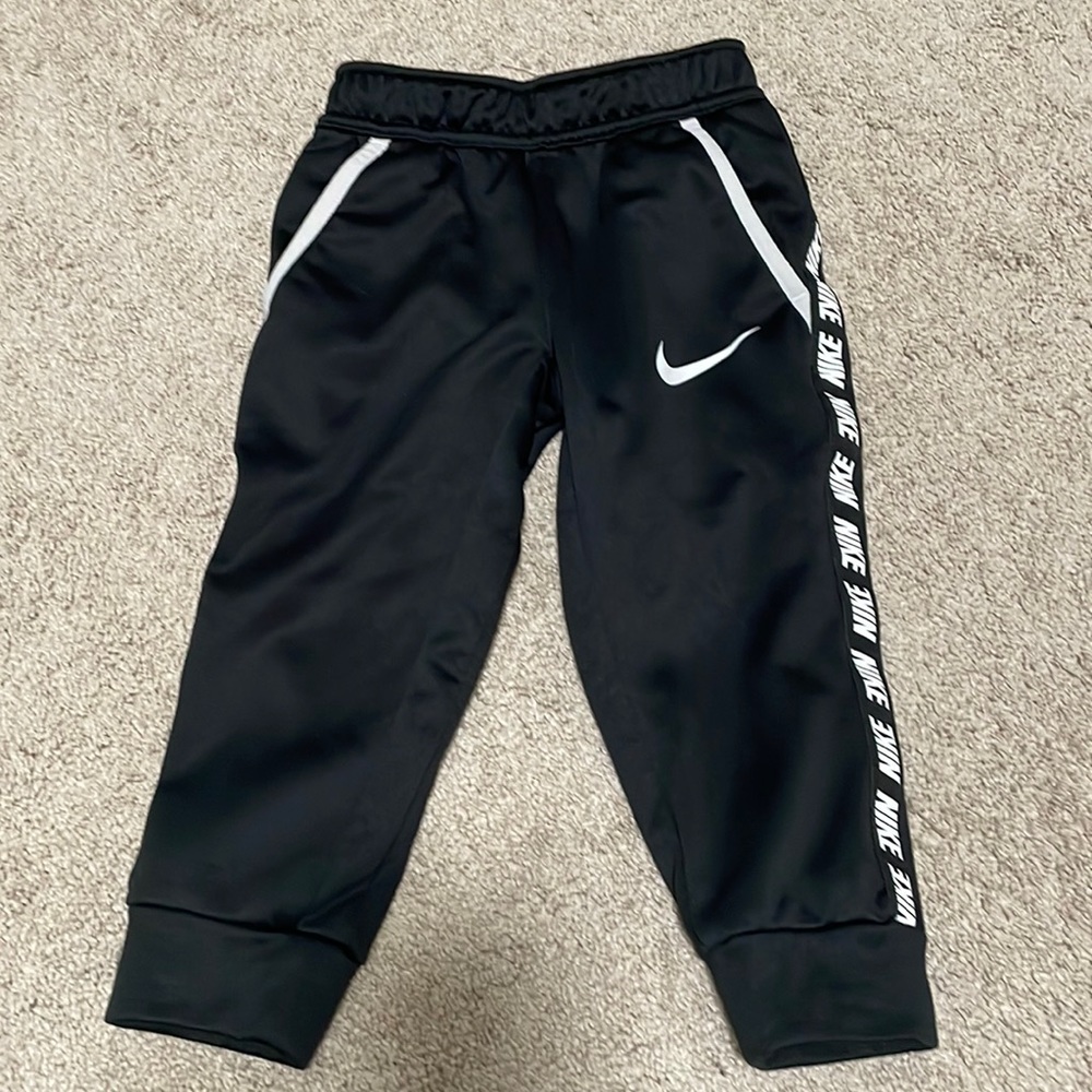 Black Nike Fri-fit pant for toddler, 2T